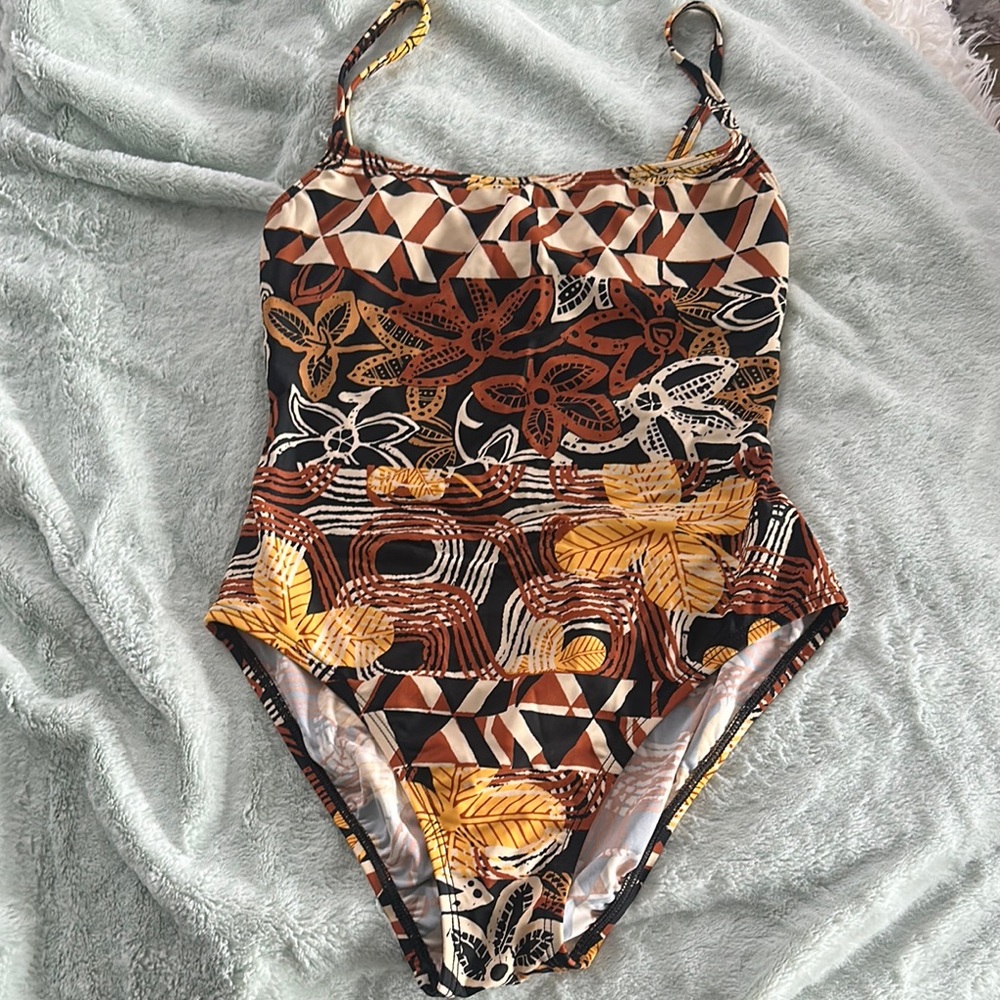 La Blanca Geometric One Piece Swimsuit